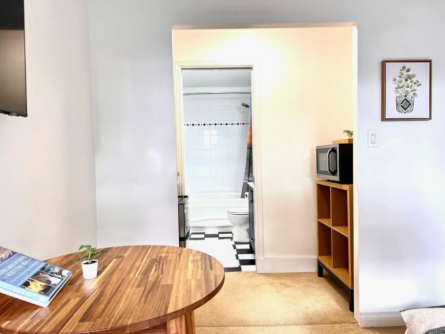 'Canyon Heights' Retreat ノースバンクーバー エクステリア 写真